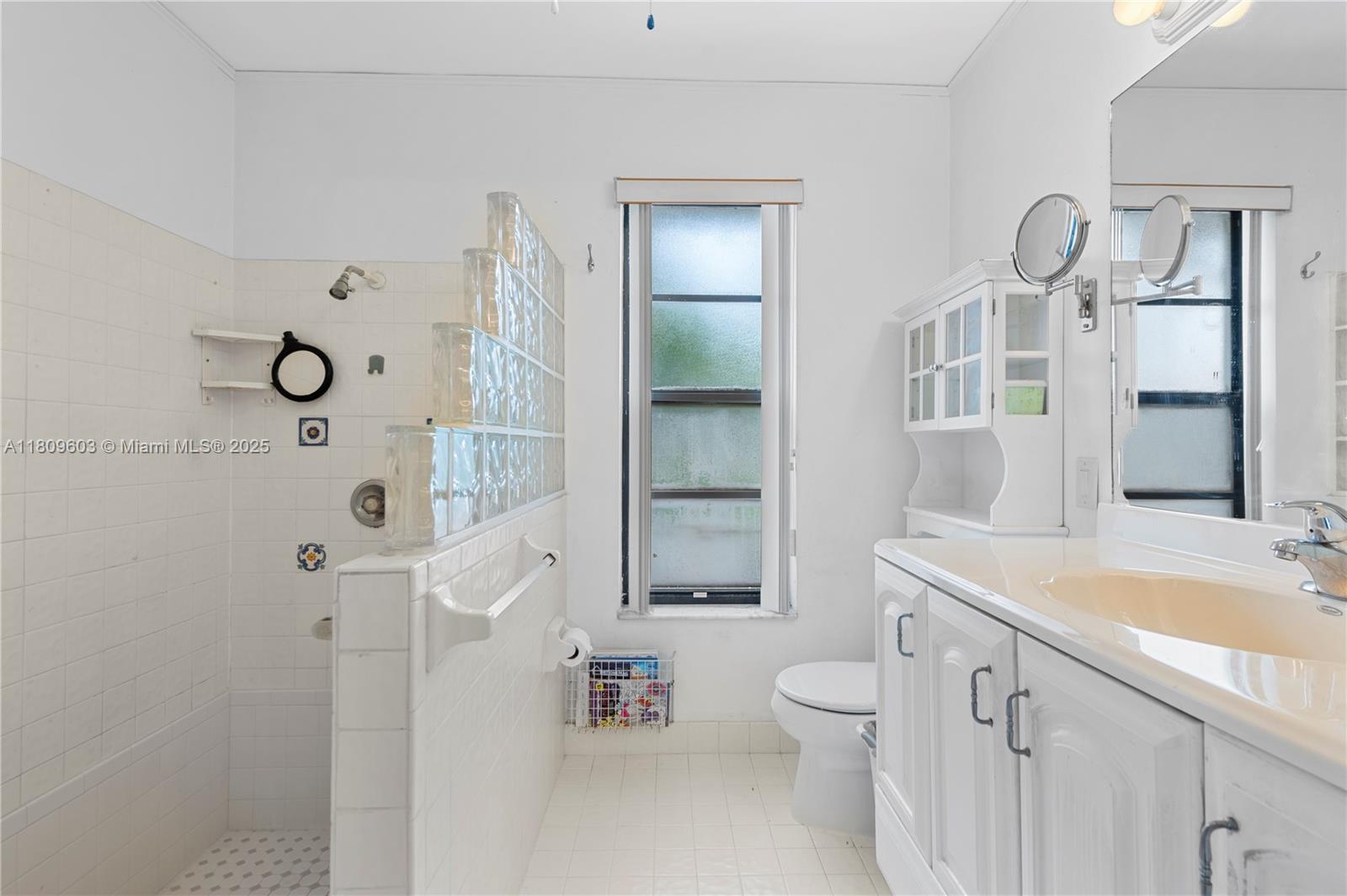 CYPRESS RUN - Residential