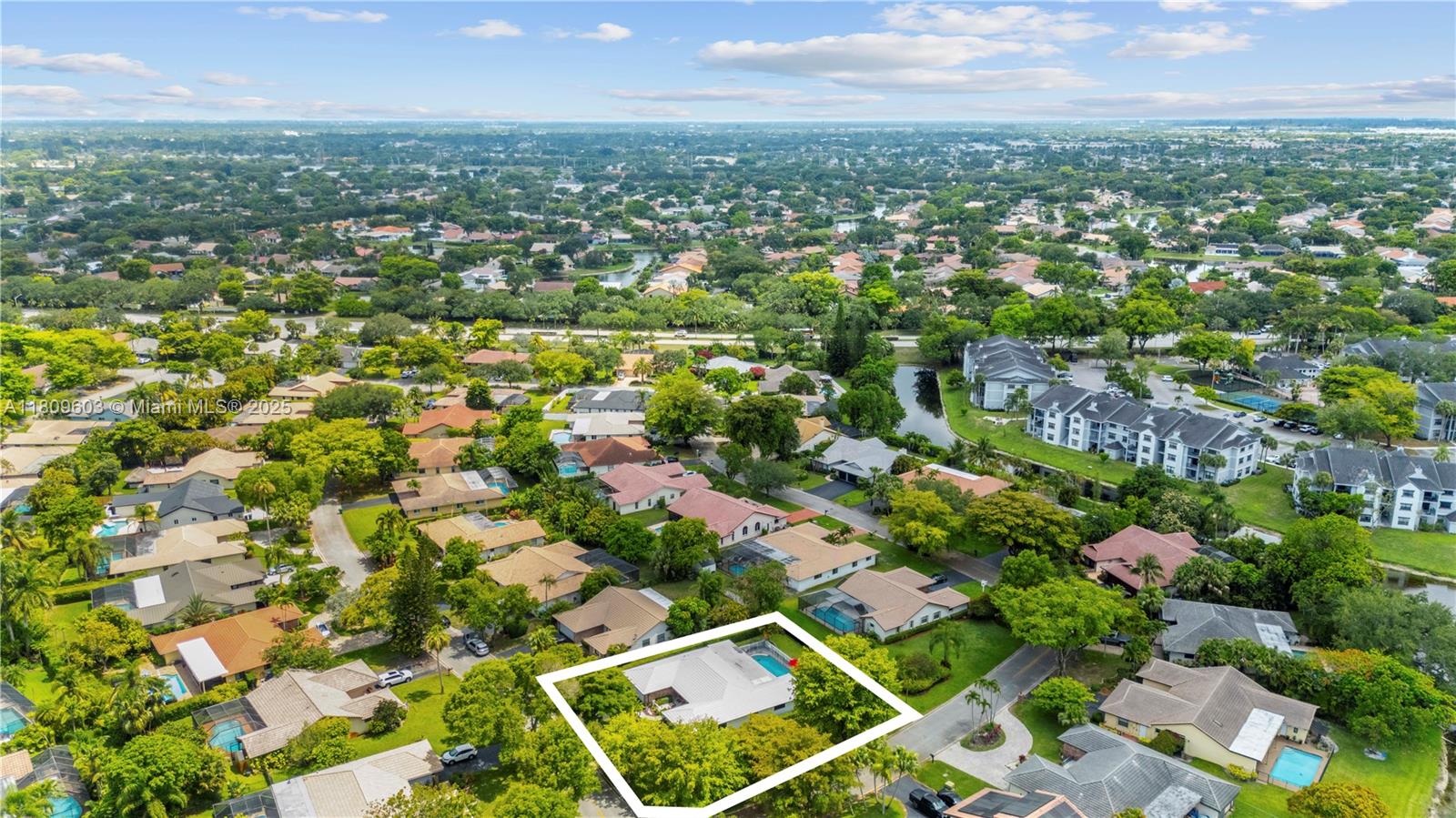 CYPRESS RUN - Residential