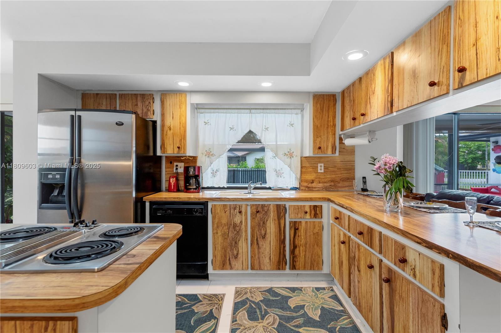 CYPRESS RUN - Residential