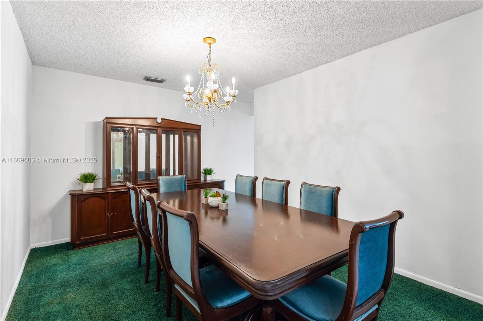 CYPRESS RUN - Residential