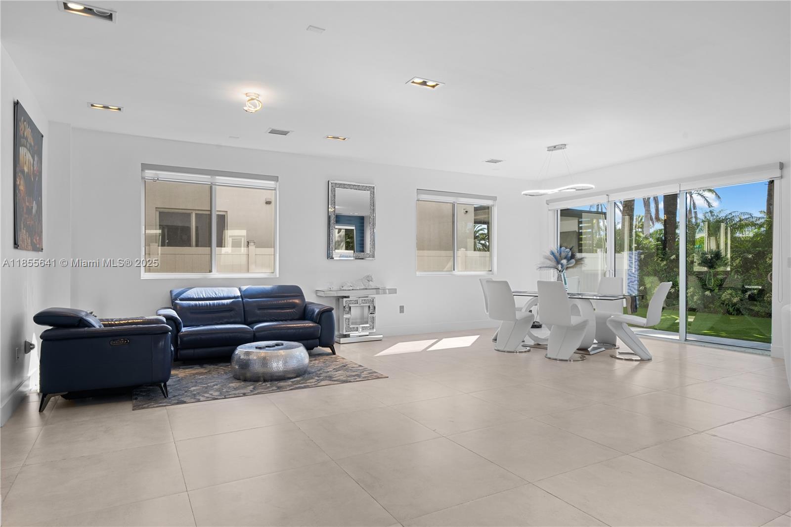 DORAL COMMONS RESIDENTIAL - Residential