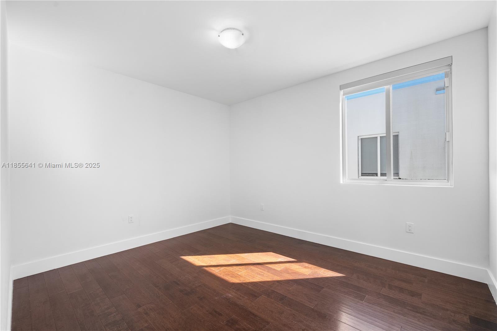 DORAL COMMONS RESIDENTIAL - Residential