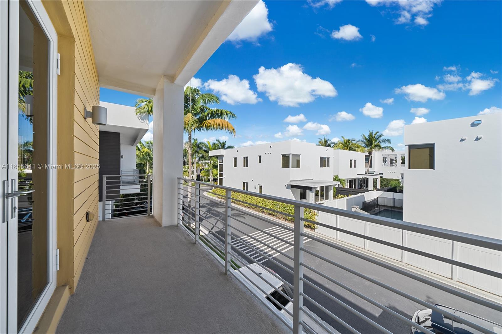 DORAL COMMONS RESIDENTIAL - Residential