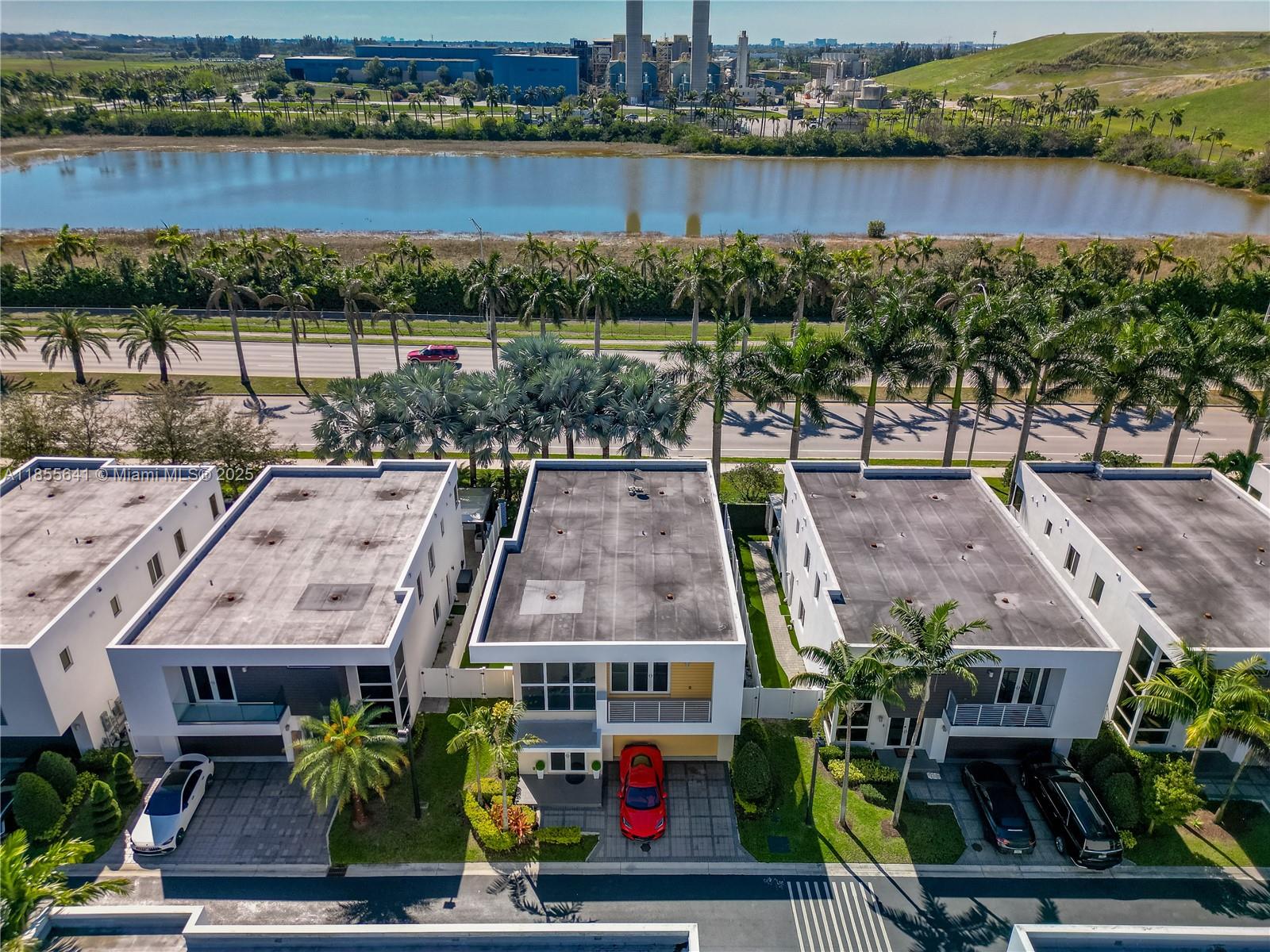 DORAL COMMONS RESIDENTIAL - Residential
