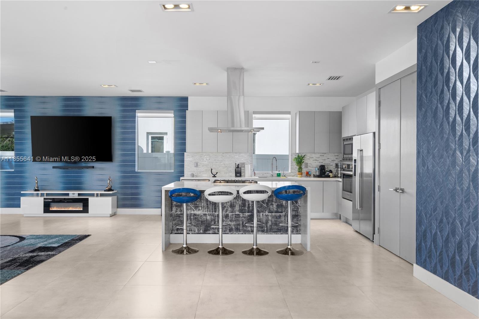 DORAL COMMONS RESIDENTIAL - Residential