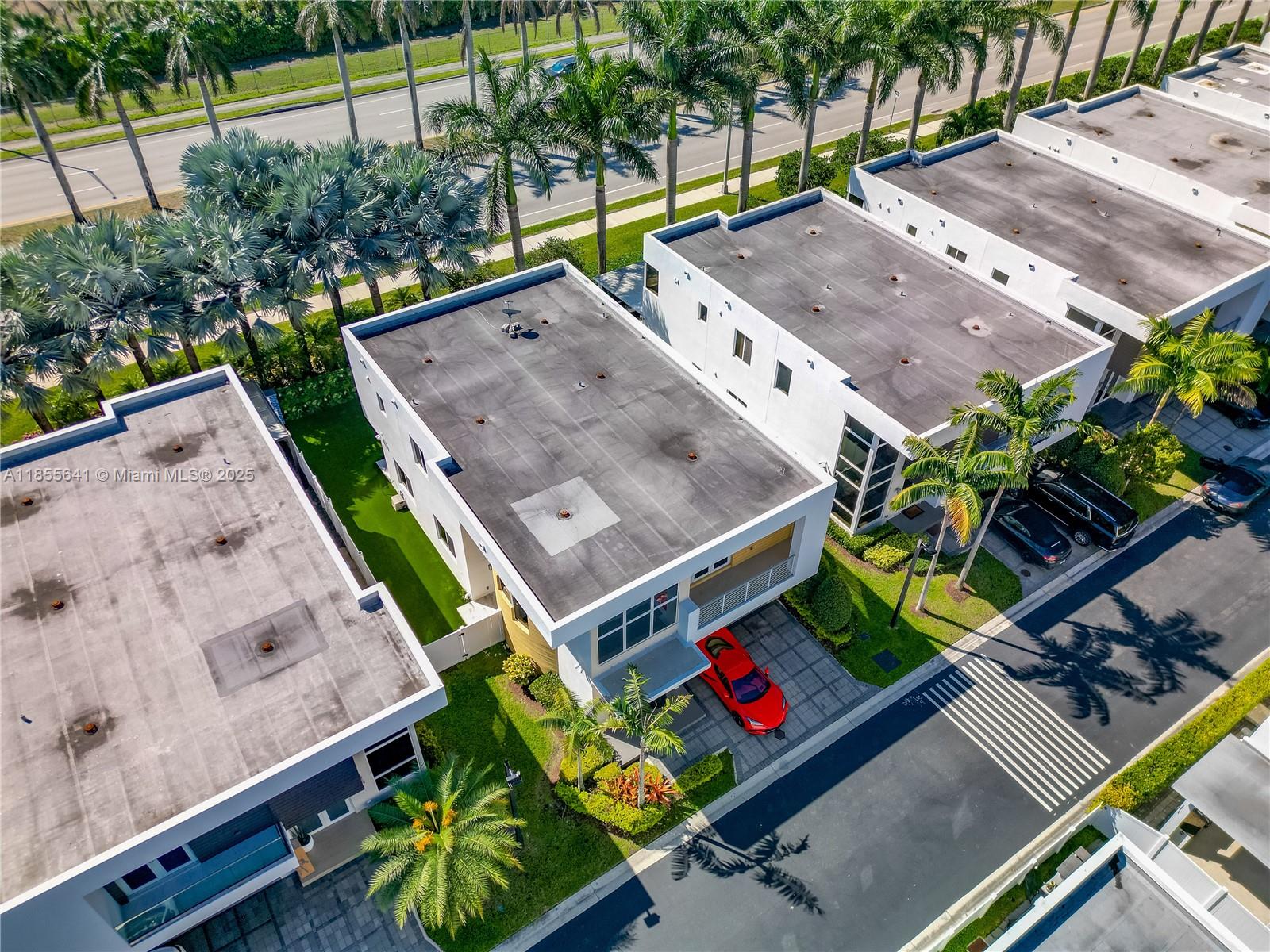 DORAL COMMONS RESIDENTIAL - Residential