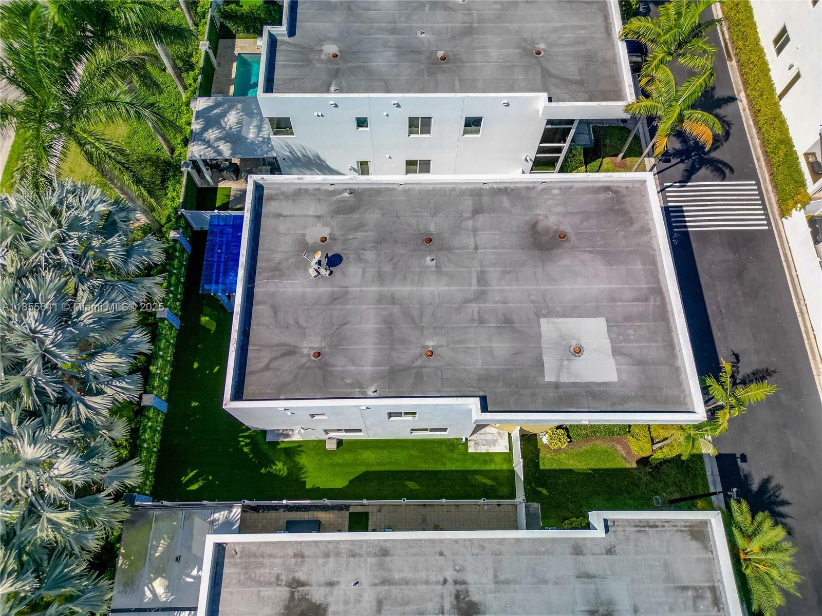 DORAL COMMONS RESIDENTIAL - Residential