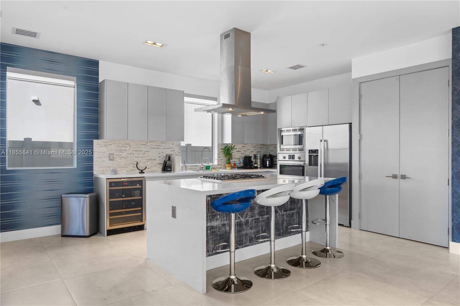 DORAL COMMONS RESIDENTIAL - Residential