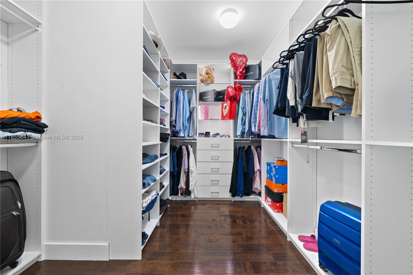 DORAL COMMONS RESIDENTIAL - Residential