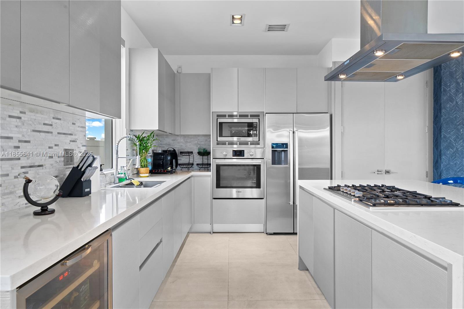DORAL COMMONS RESIDENTIAL - Residential