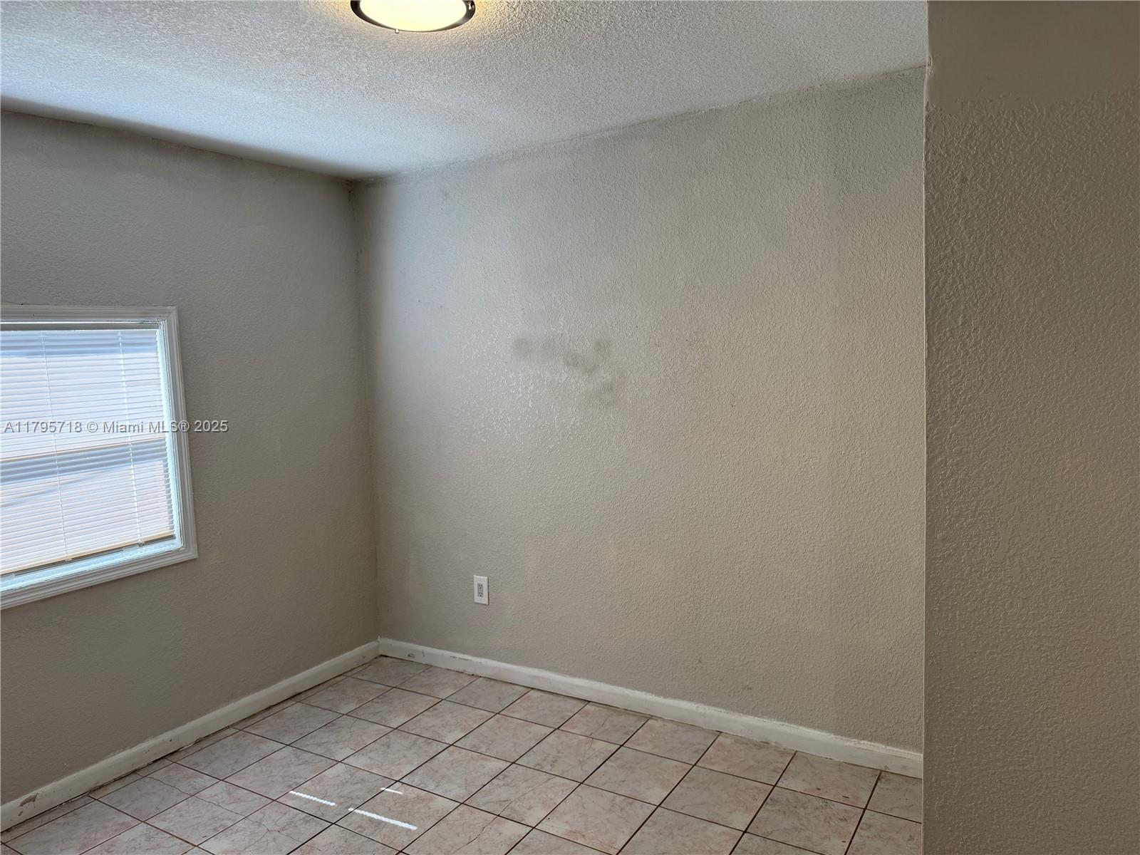 153 NW 35th St