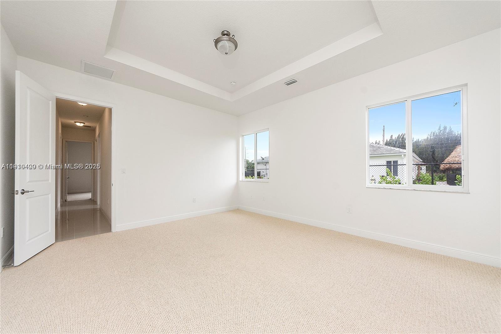 PALMETTO BAY ESTATES - Residential Lease