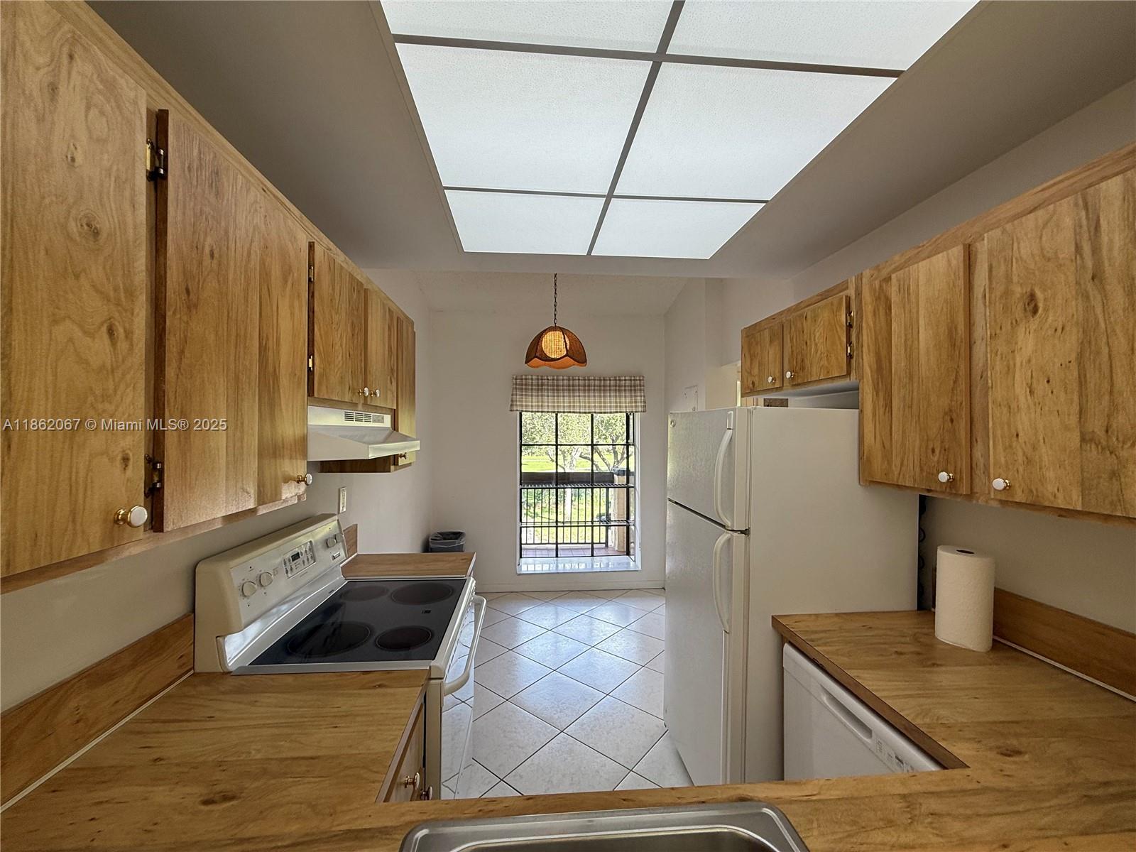 MEADOWRIDGE EAST CONDO - Residential Lease