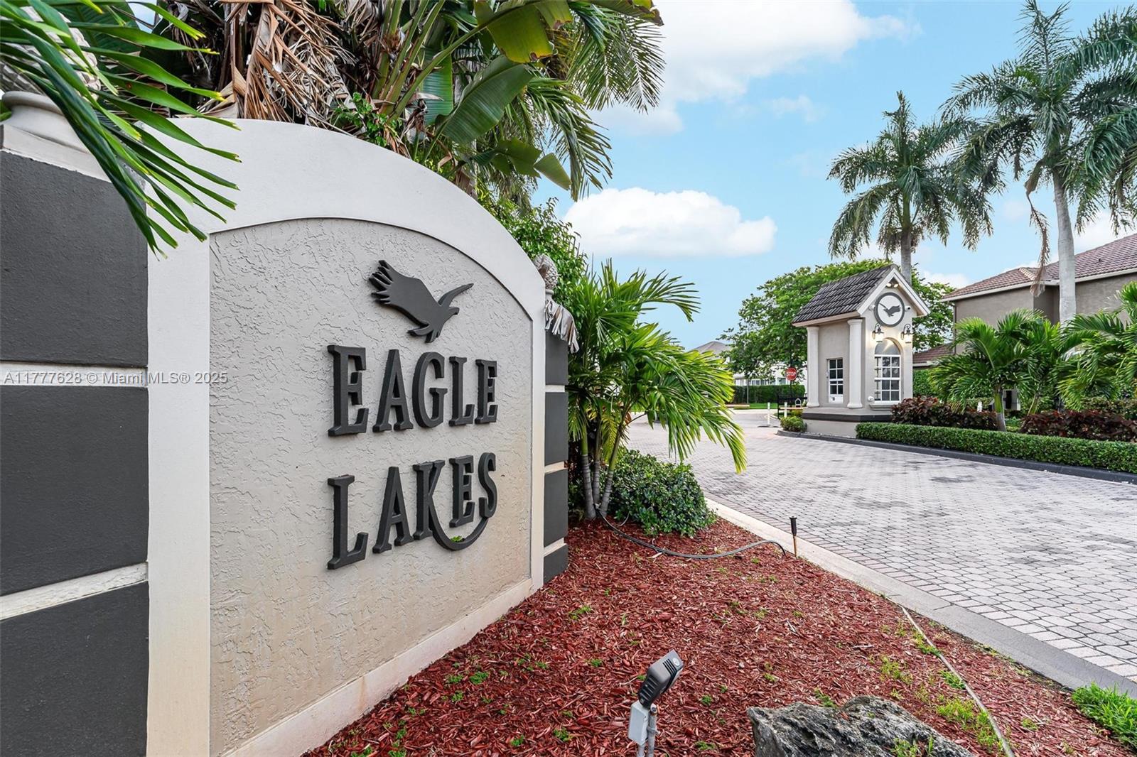 WESTCHESTER LAKES - Residential