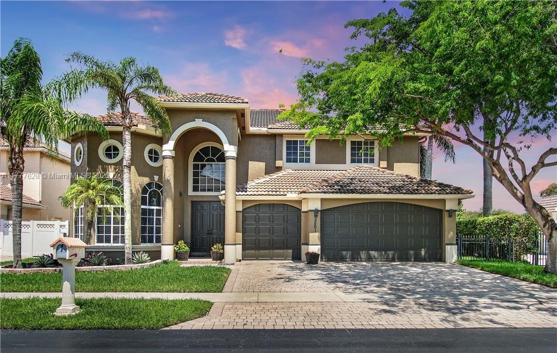 2561 NW 123rd Ter