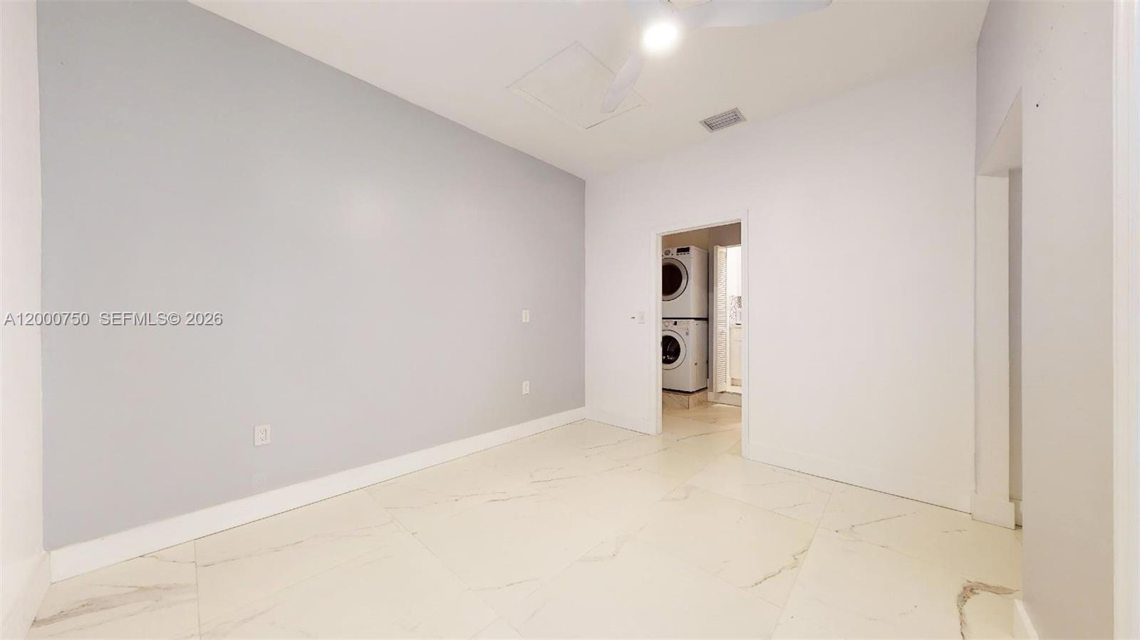 MONACO ESTATES AT KENDALL - Residential Lease