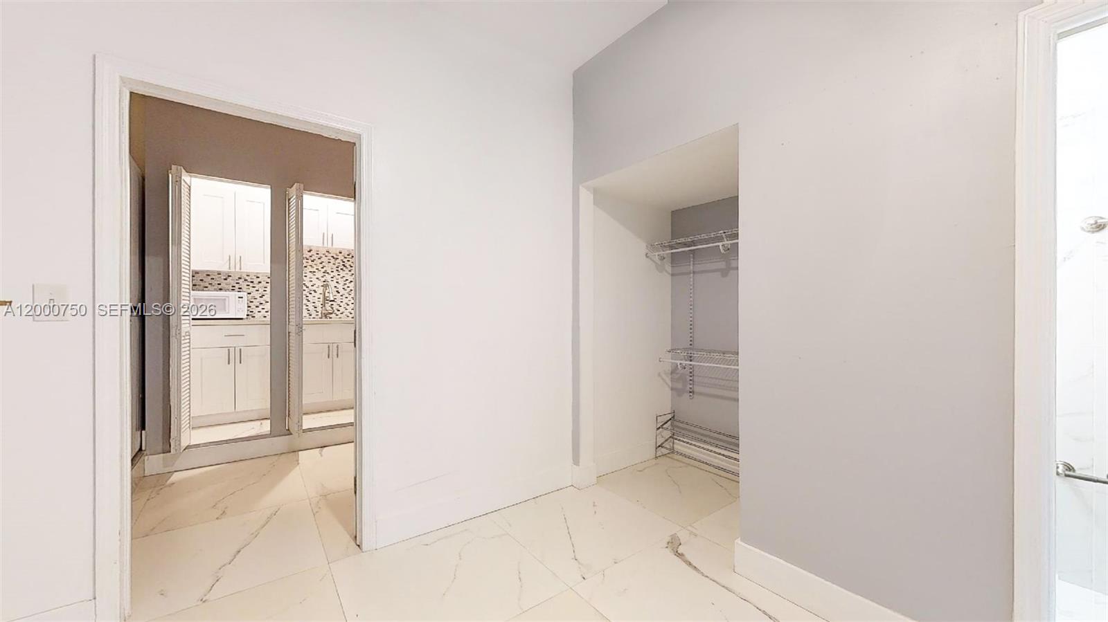 MONACO ESTATES AT KENDALL - Residential Lease