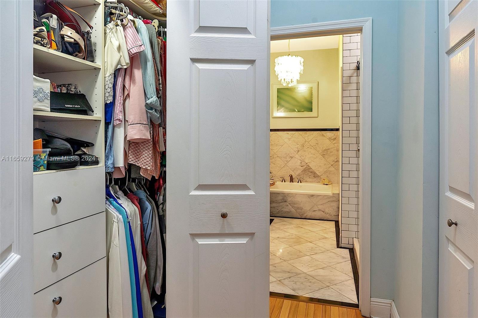 CORAL GABLES GRANADA SEC - Residential