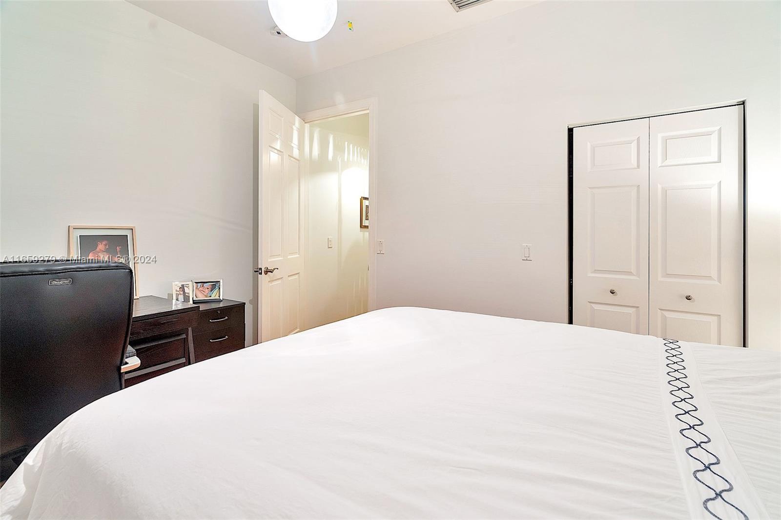 CORAL GABLES GRANADA SEC - Residential