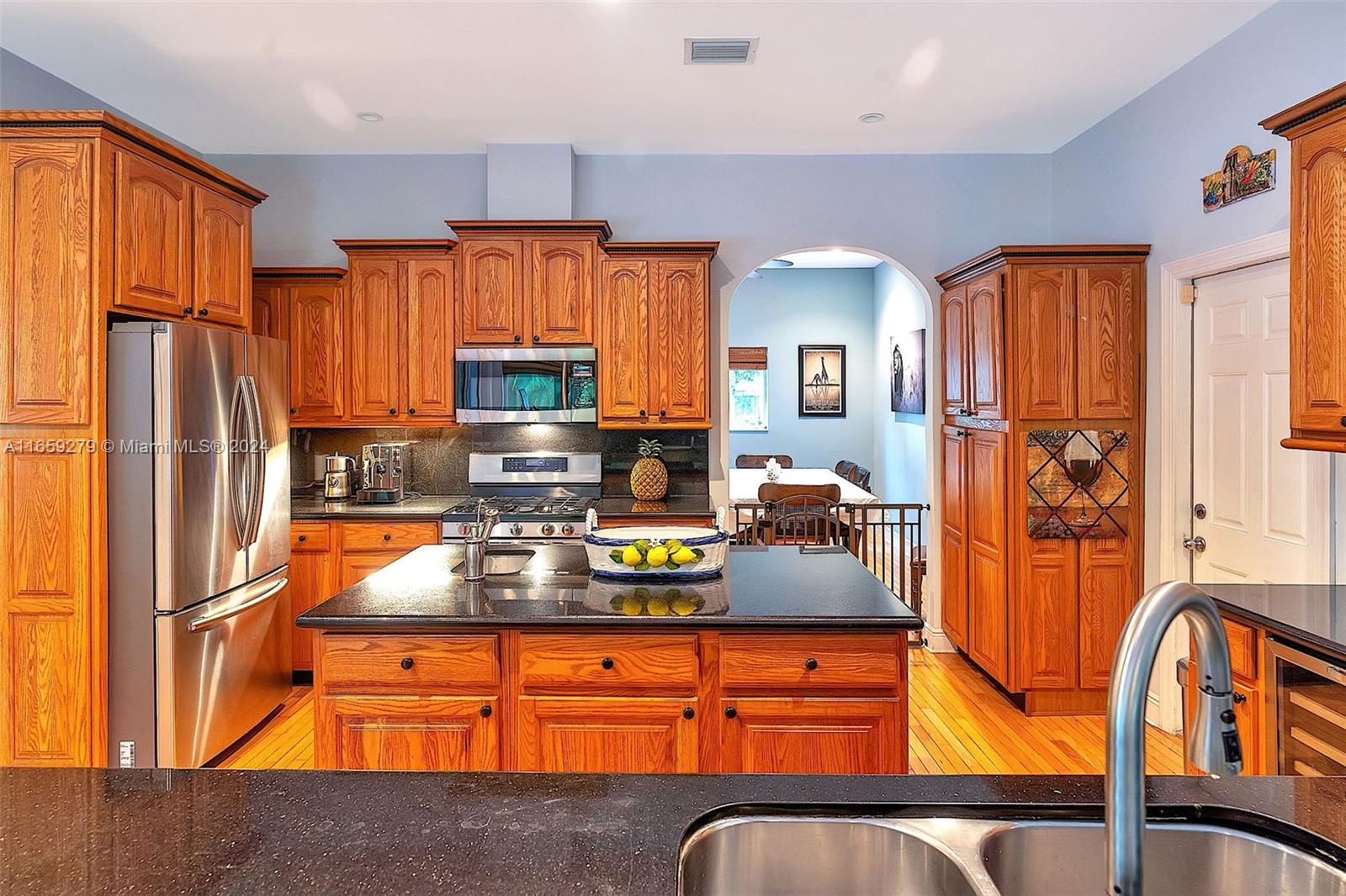 CORAL GABLES GRANADA SEC - Residential