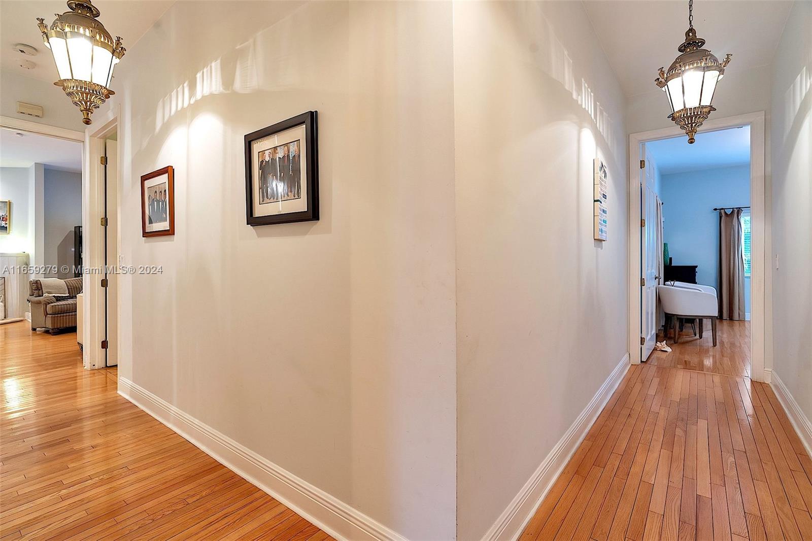 CORAL GABLES GRANADA SEC - Residential