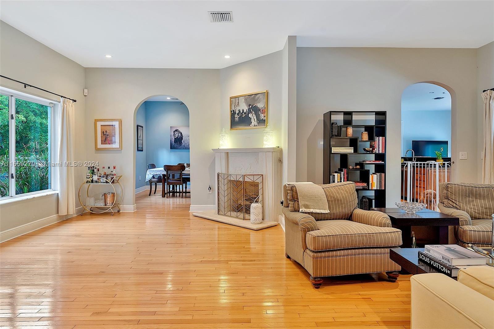 CORAL GABLES GRANADA SEC - Residential