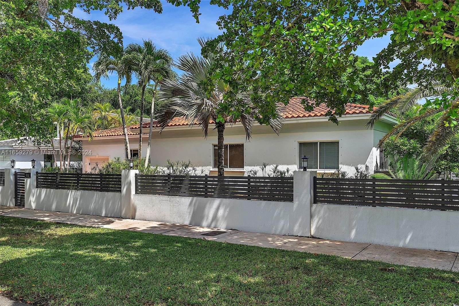 CORAL GABLES GRANADA SEC - Residential