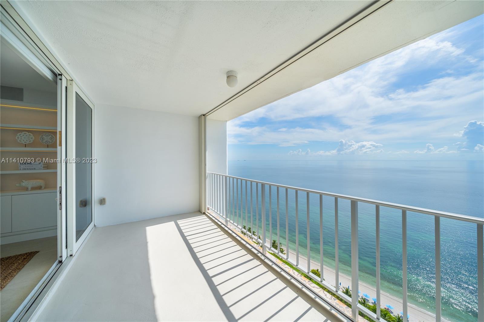 CASA DEL MAR CONDO - Residential