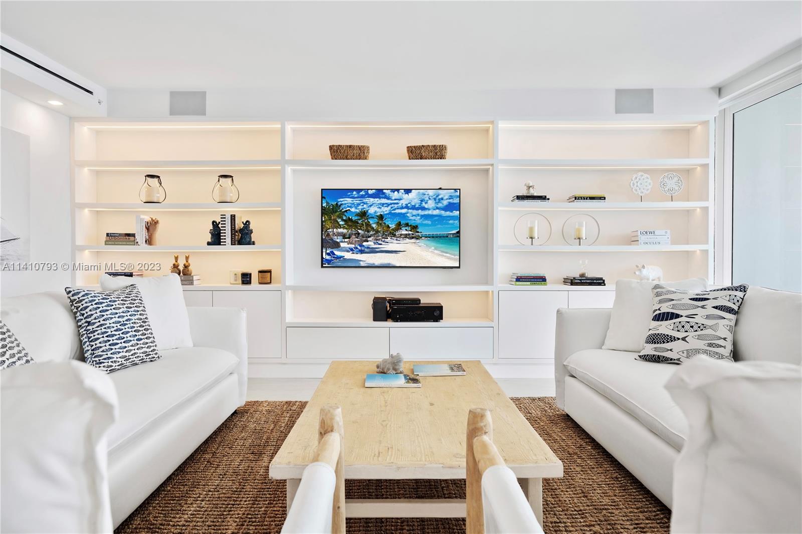 CASA DEL MAR CONDO - Residential