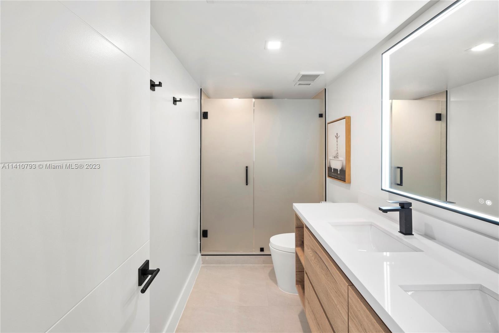 CASA DEL MAR CONDO - Residential