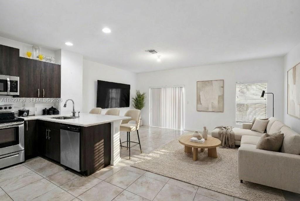 CRICKET CLUB - Residential