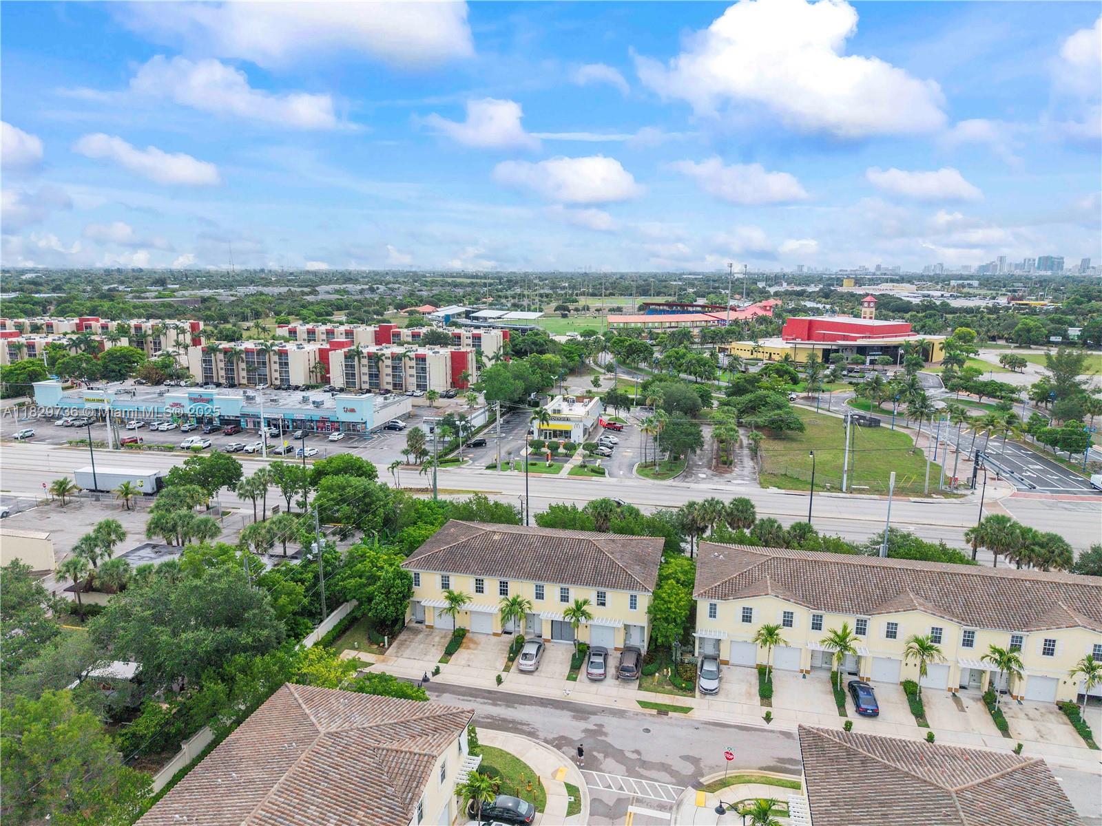 1128 NW 40th Ter
