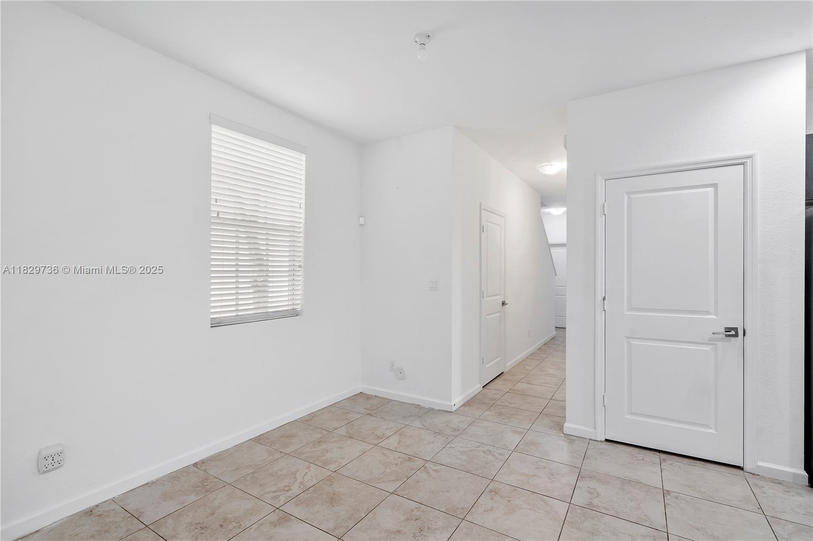 CRICKET CLUB - Residential