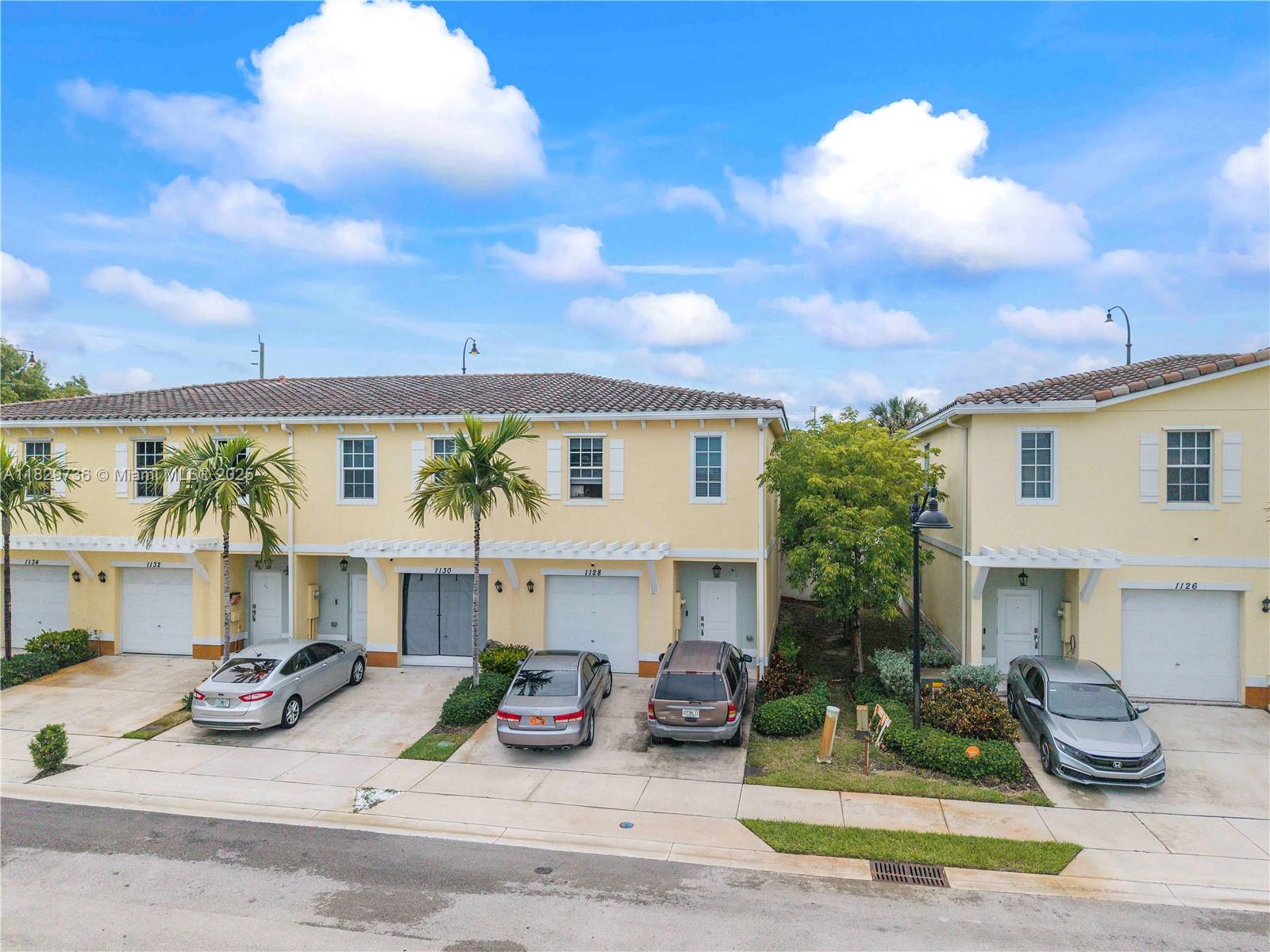 1128 NW 40th Ter