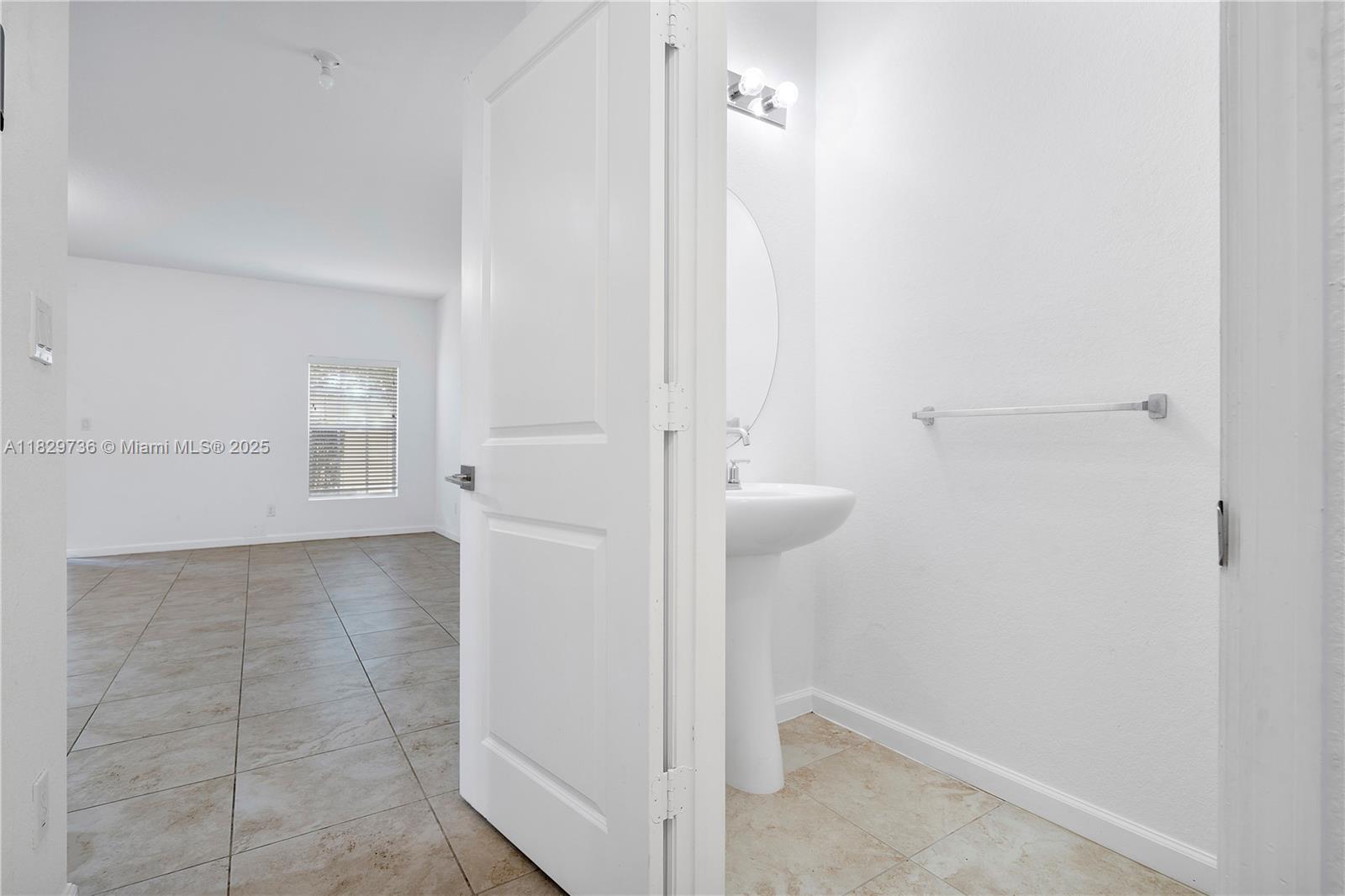 CRICKET CLUB - Residential