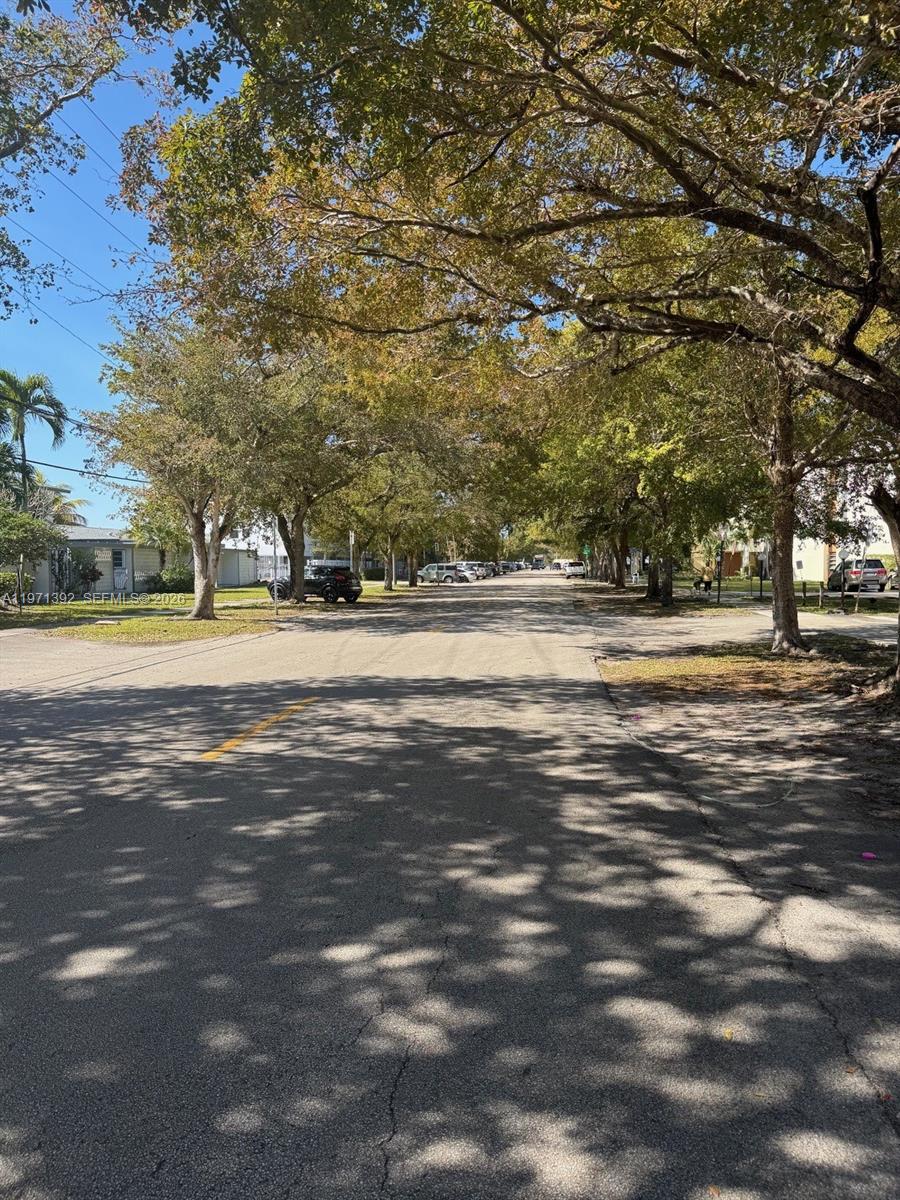 1301 NE 191st St F405