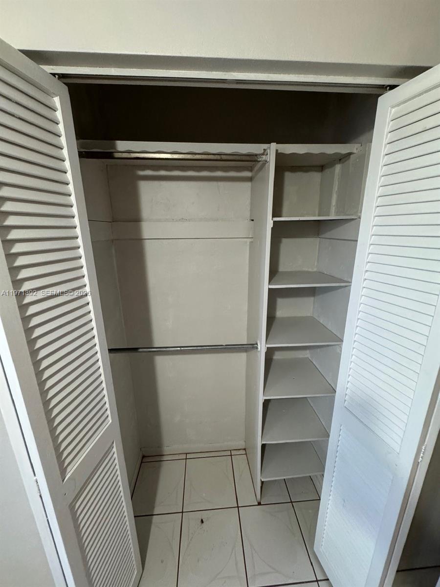 ROLLING GREEN CONDO F - Residential