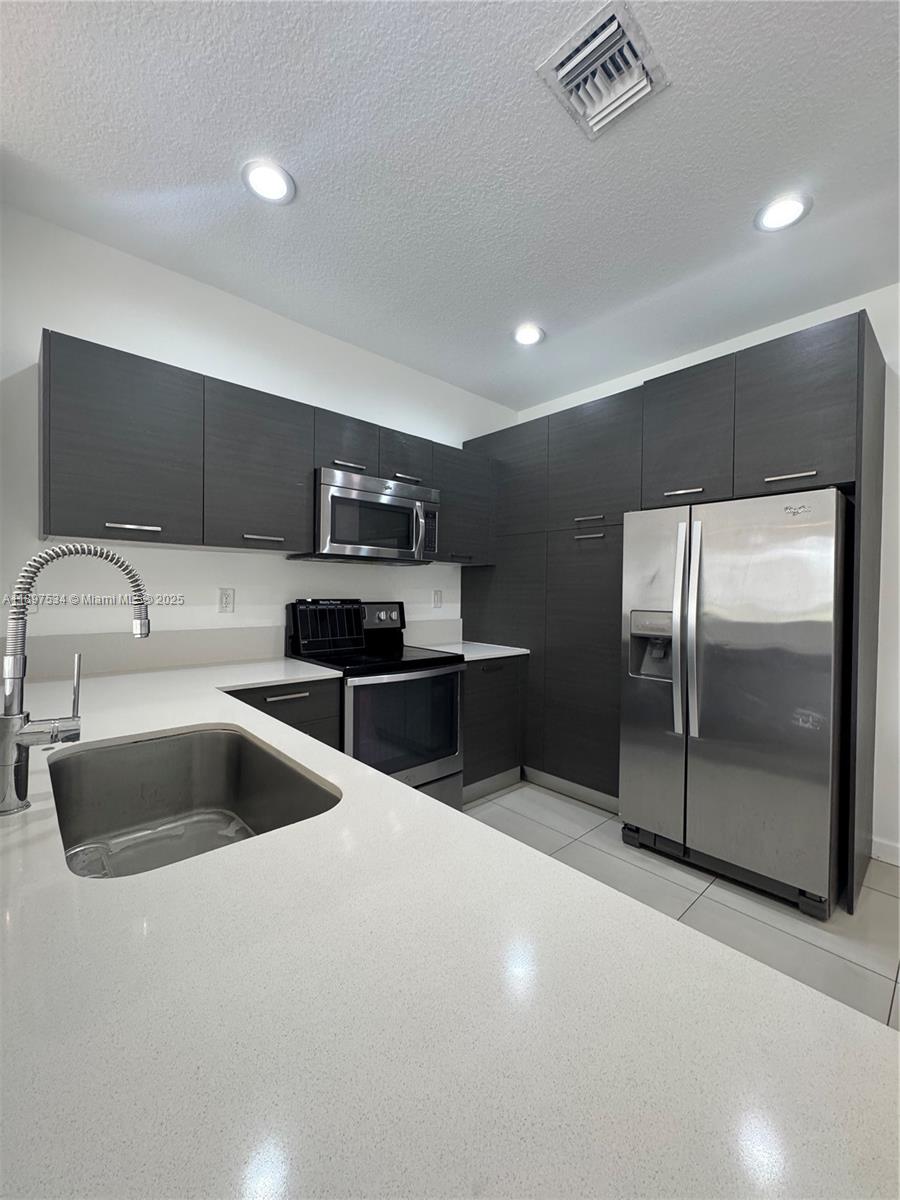 View photos, virtual tours, details... 3441 NW 13th St