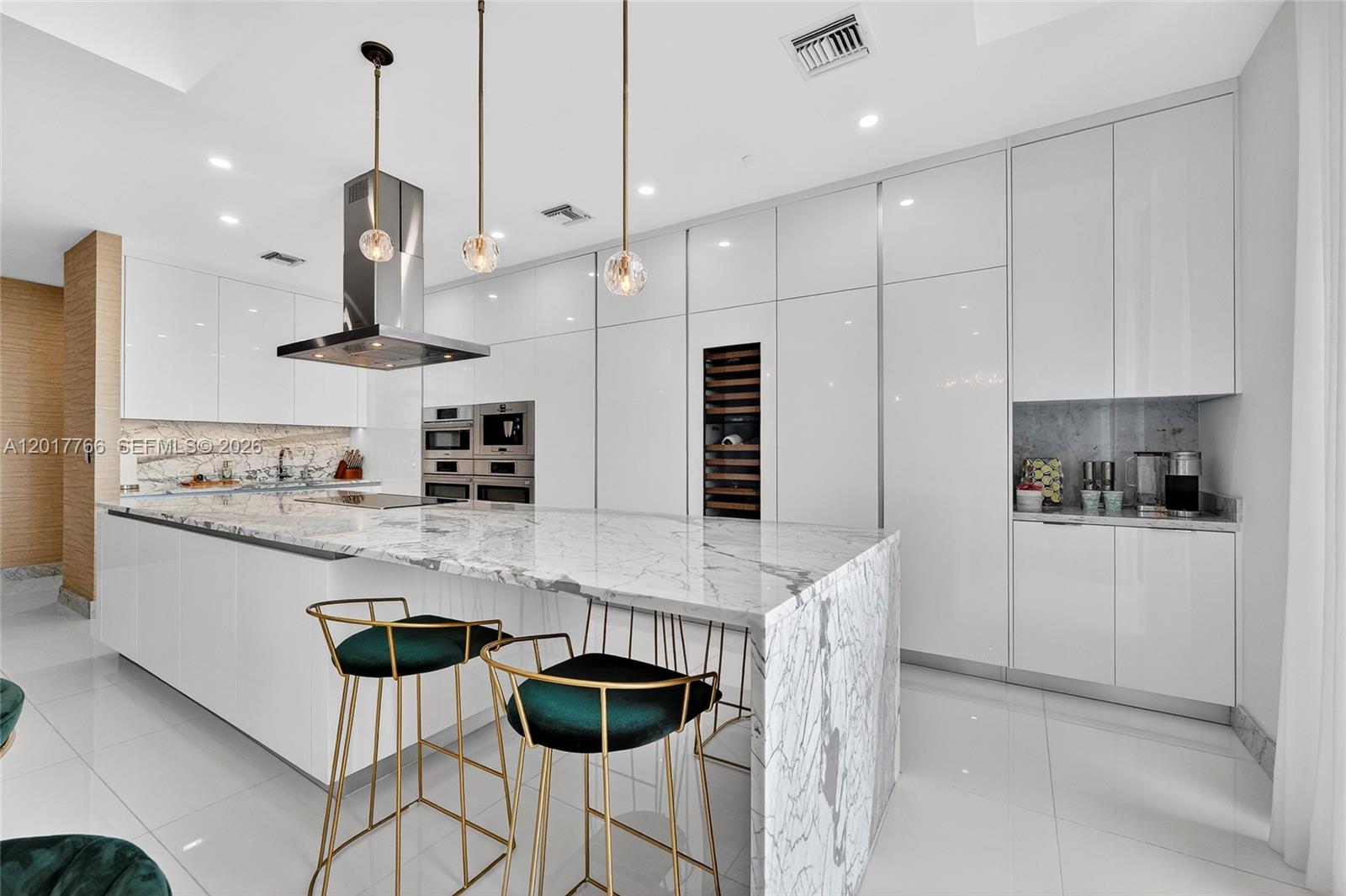 RISE CONDO - Residential