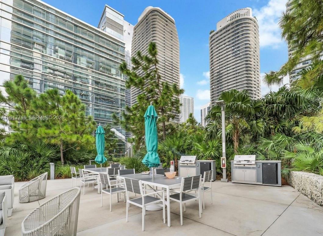 RISE CONDO - Residential