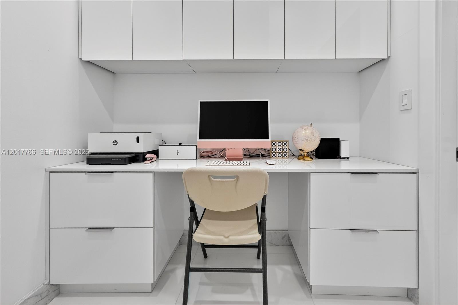 RISE CONDO - Residential