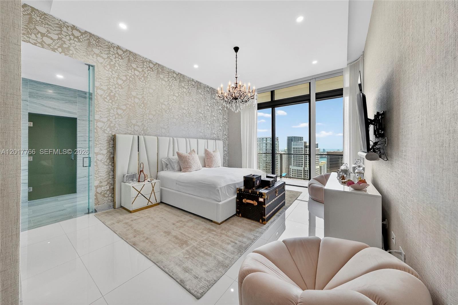 RISE CONDO - Residential