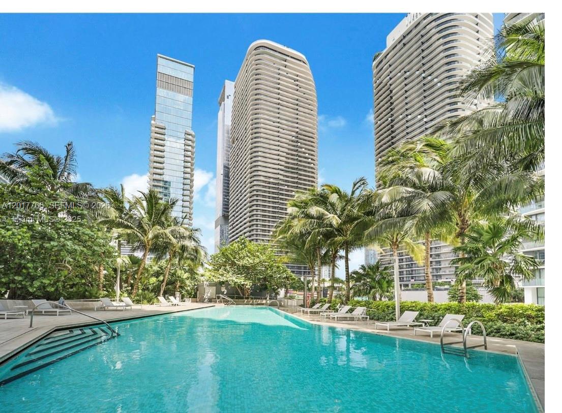 RISE CONDO - Residential