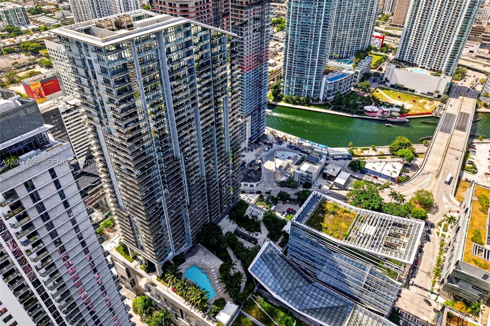 RISE CONDO - Residential