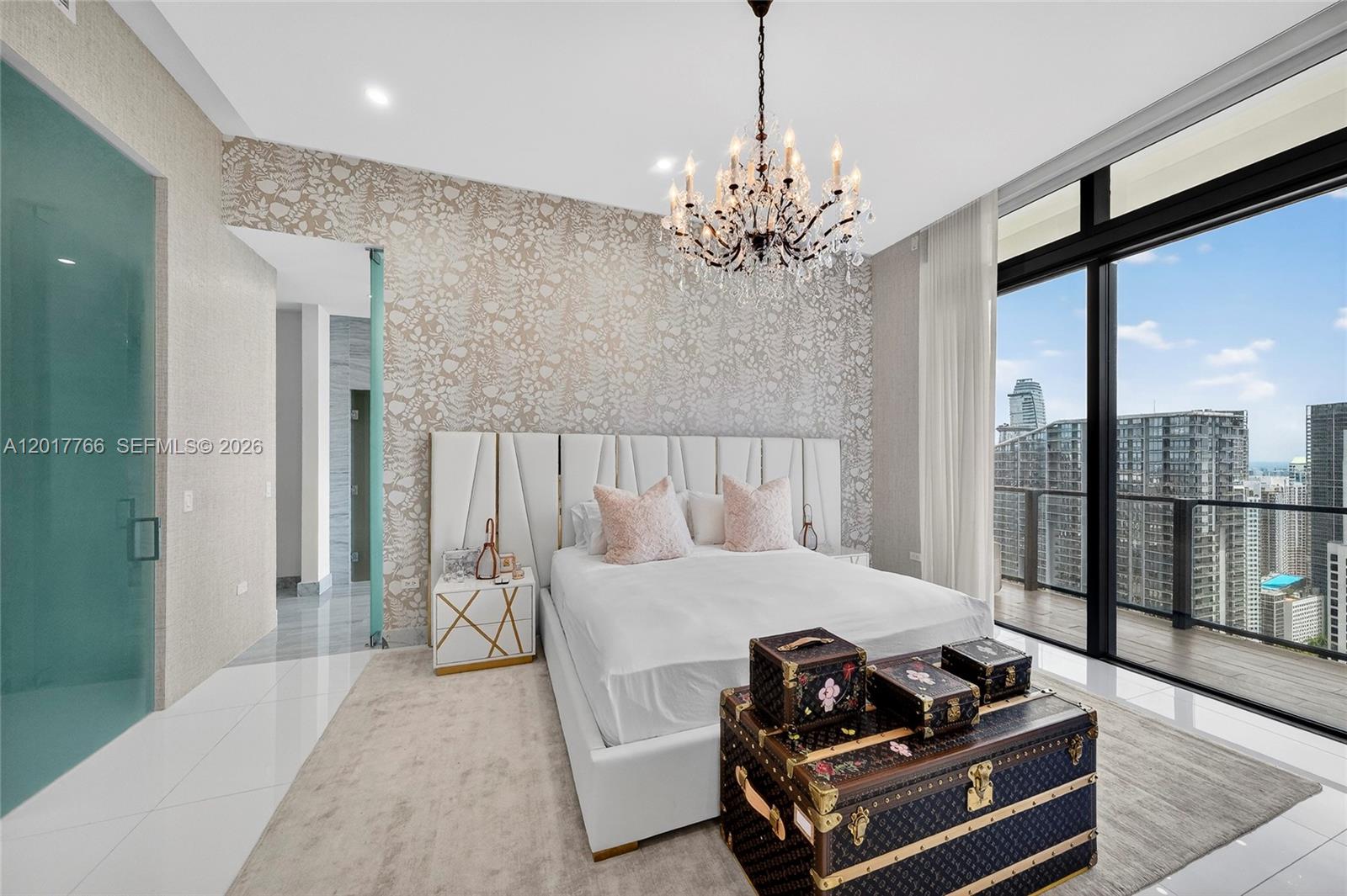 RISE CONDO - Residential
