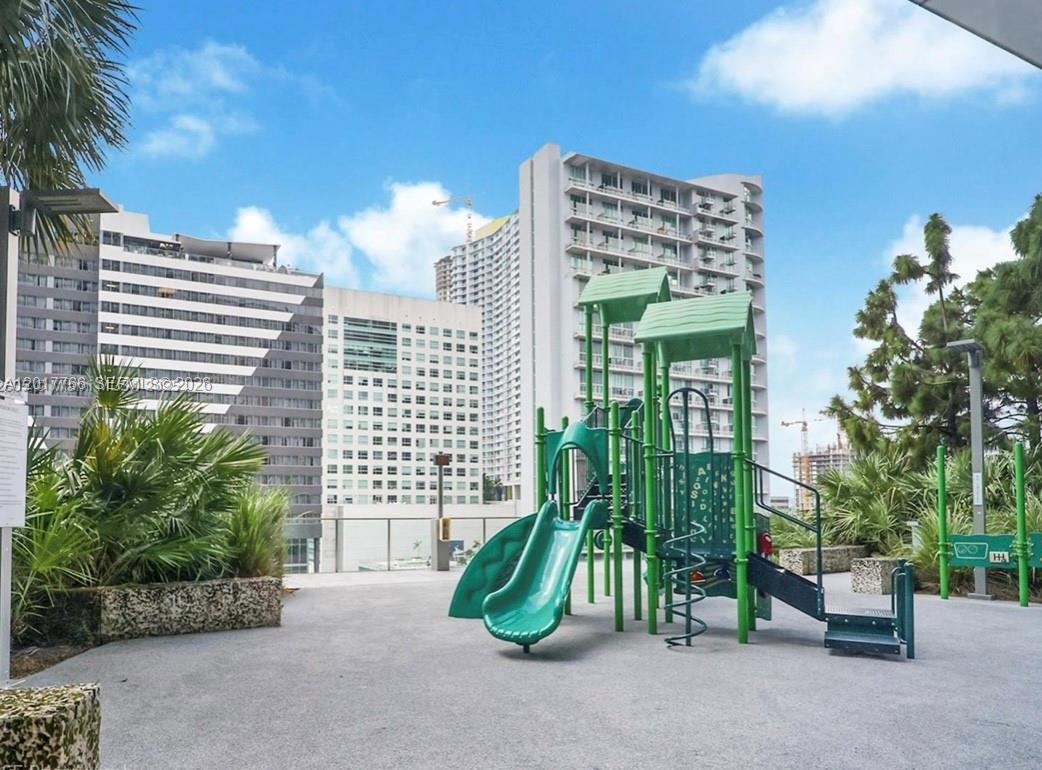 RISE CONDO - Residential