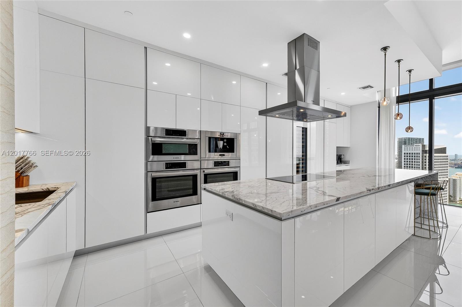 RISE CONDO - Residential