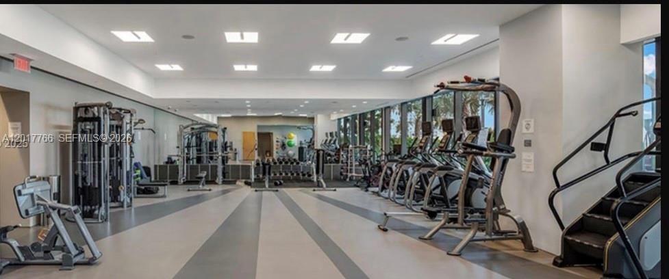 RISE CONDO - Residential