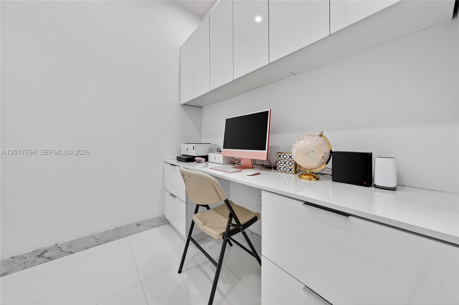 RISE CONDO - Residential