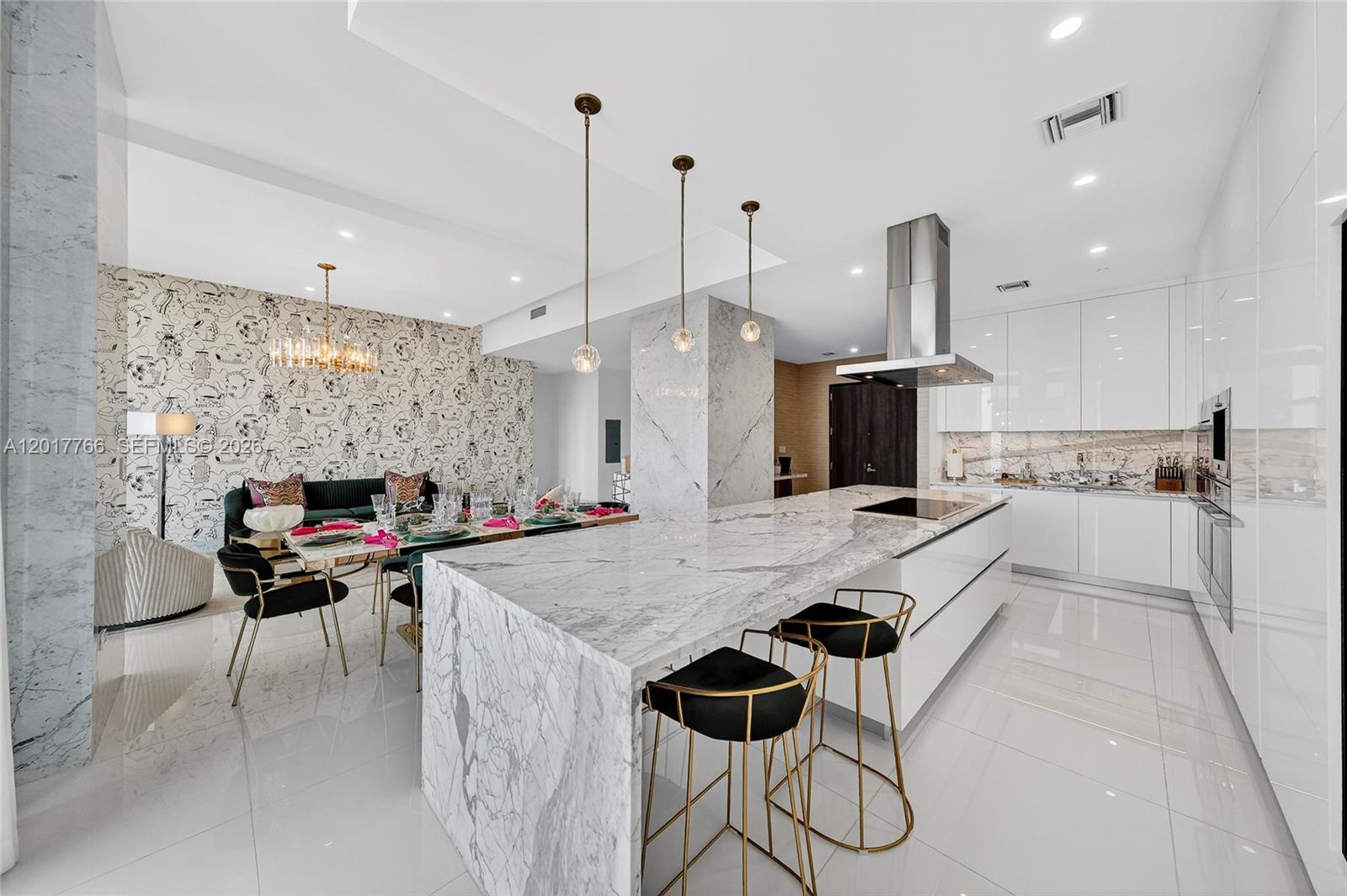 RISE CONDO - Residential